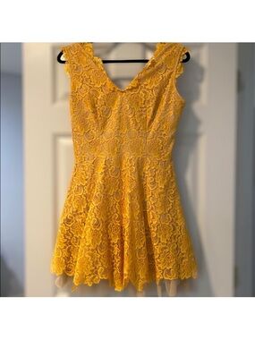 Nha Khanh - Yellow Lace V-Neck Fit & Flare Dress
